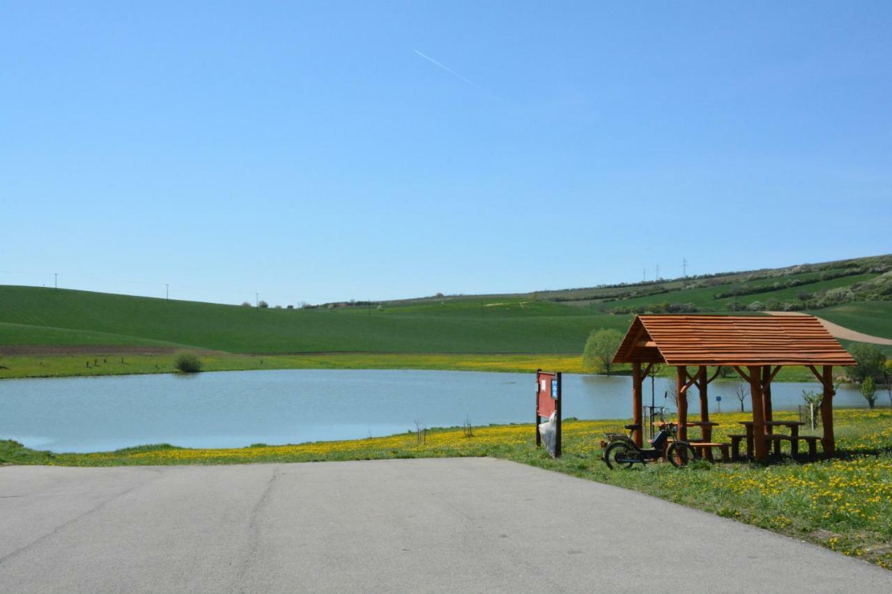 Stavesice Moravske Toskansko מראה חיצוני תמונה